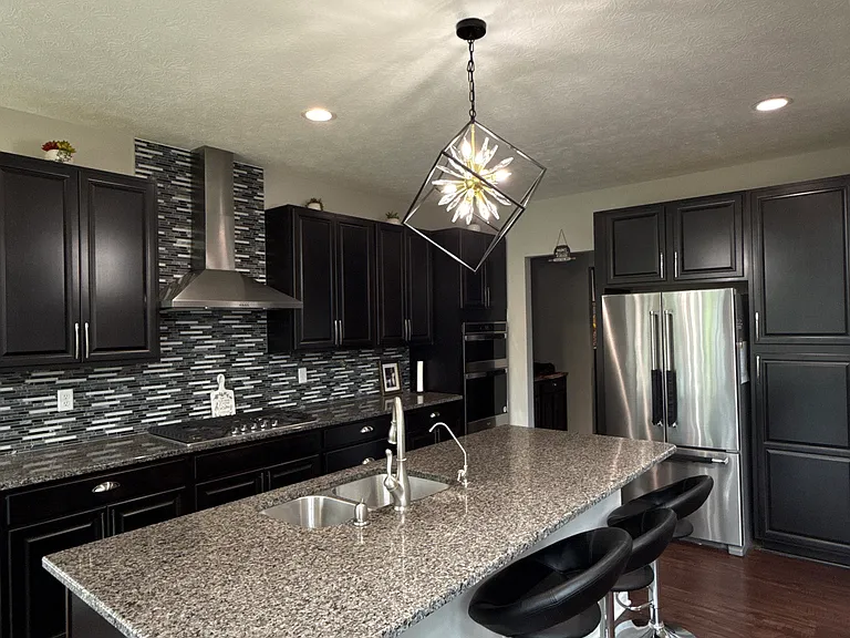 9398 Dewitt Dr — Photo 10