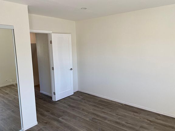 5th image of 4512 Bond St