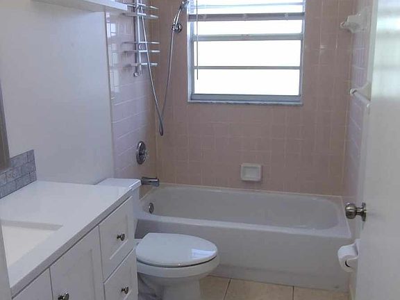 5th image of 4601 6th Ave S