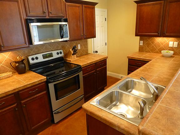 5th image of 154 Breckenridge Dr