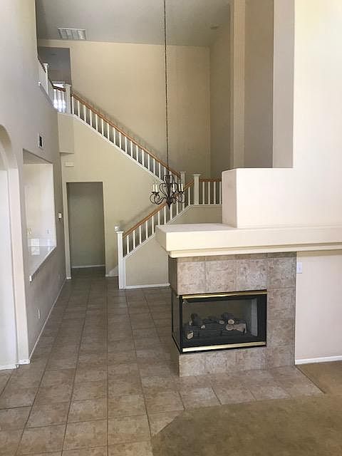 1st image of 47 Greenmeadow Dr