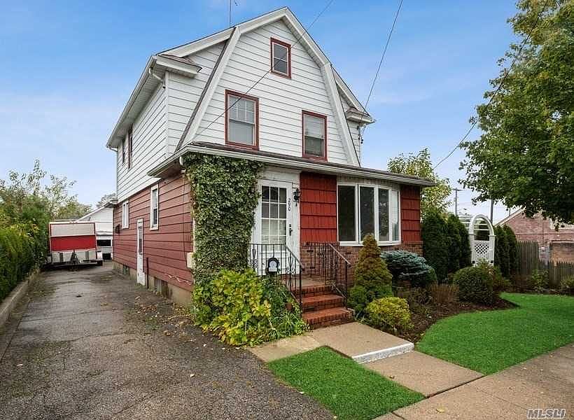 1st image of 290 Burkhard Ave