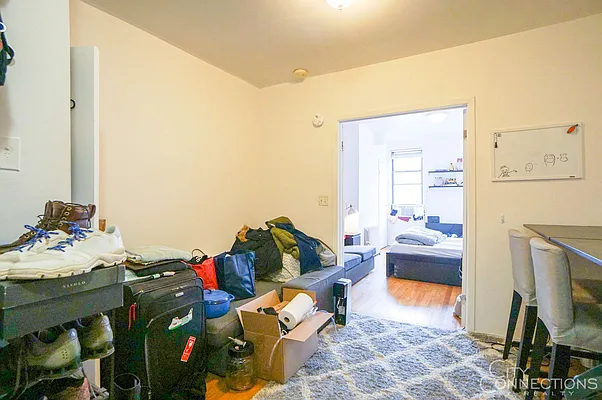 Rented by City Connections Realty | media 17