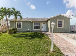 5243 Harwood Ln, Lake Worth, FL 33467