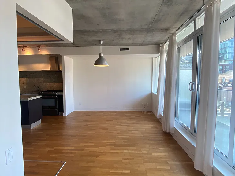 75 Portland St #514 — Photo 4