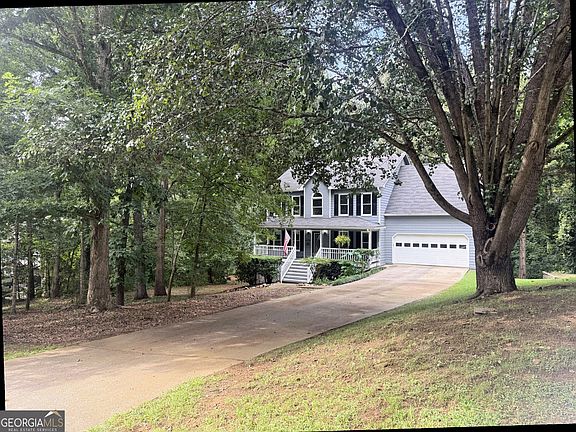 2nd image of 152 Banyon Ct