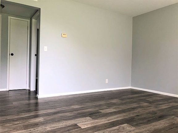 5th image of 3441 W Warren Dr APT 4