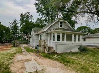 415 Kennon Rd, Rockford, IL 61109