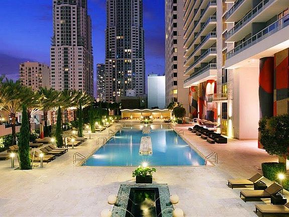 2nd image of 50 Biscayne Blvd APT 804