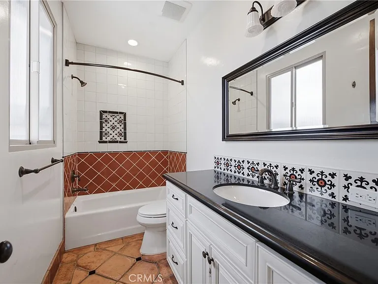 1918 Harriman Ln — Photo 28