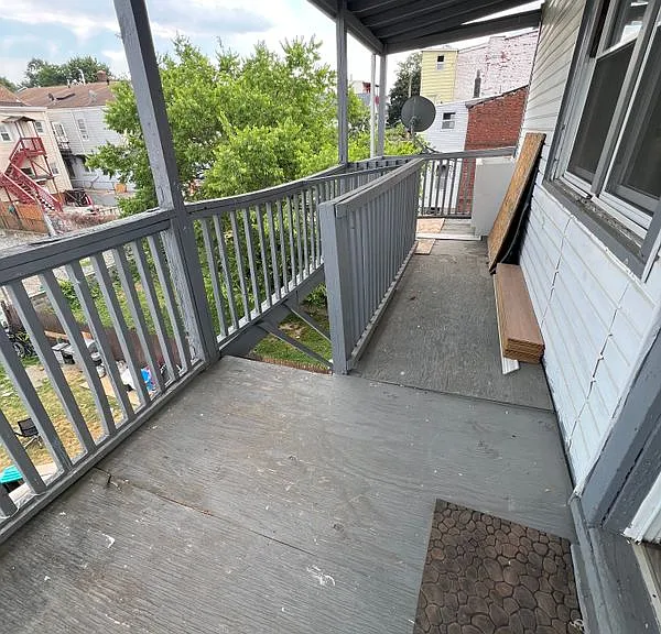 552 River St #3 — Photo 7