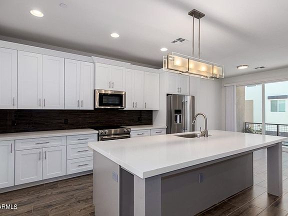 5th image of 3214 N 70th St Unit 1014