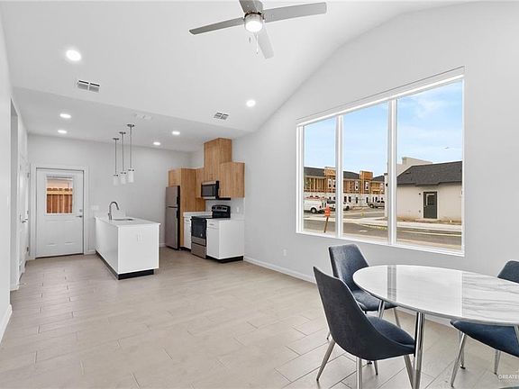 3rd image of 3506 Valencia #3