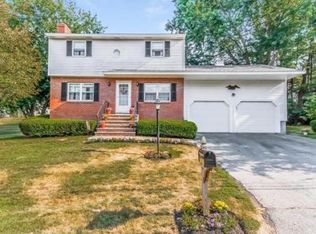 135 Anderson Dr, Methuen, MA 01844