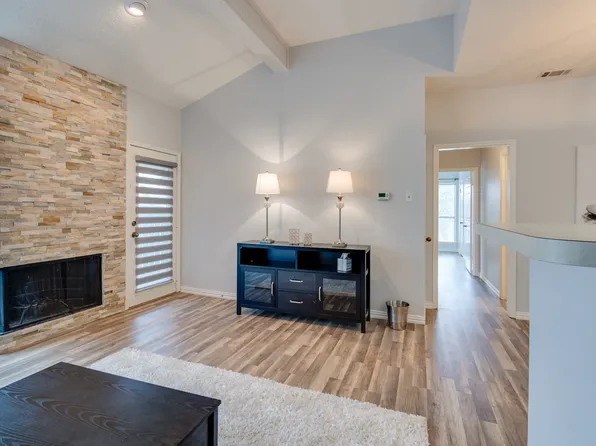 2100 Randy Snow Rd Unit 412, Arlington, TX 76011
