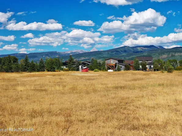 7570 Spoon Creek Dr, Victor, ID 83455