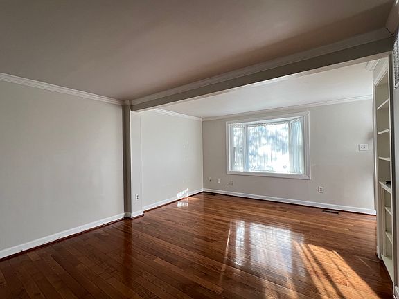 4th image of 5725 Charstone Ct