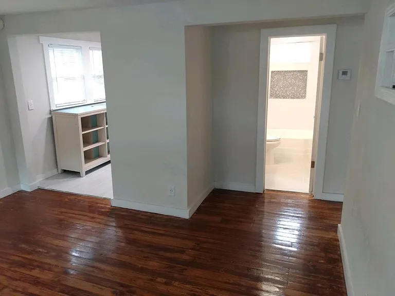 2702 White Ave — Photo 5