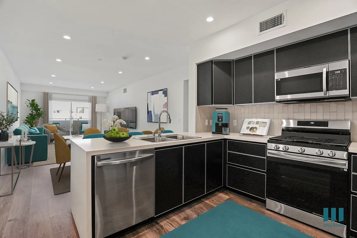 Photo 2 of 88 - Selby Venti by Wiseman - Los Angeles, CA Open-Concept Kitchen with Countertop Bar - Selby Venti by Wiseman
