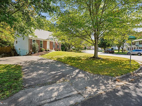 4th image of 14371 Salsbury Ct