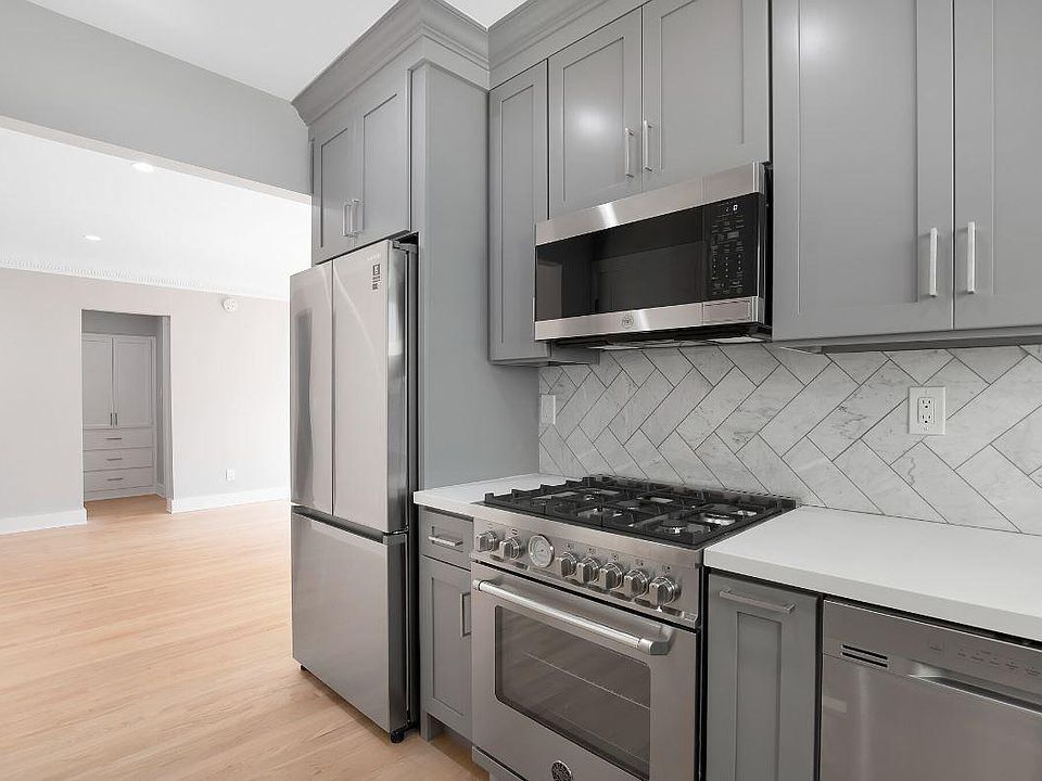 1st image of 642 Hauser Blvd #642