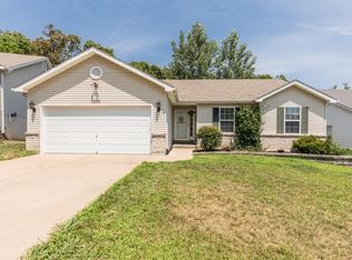 1235 New Harvest Ct, Fenton, MO 63026
