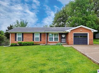 1110 Sunset Dr, Radcliff, KY 40160