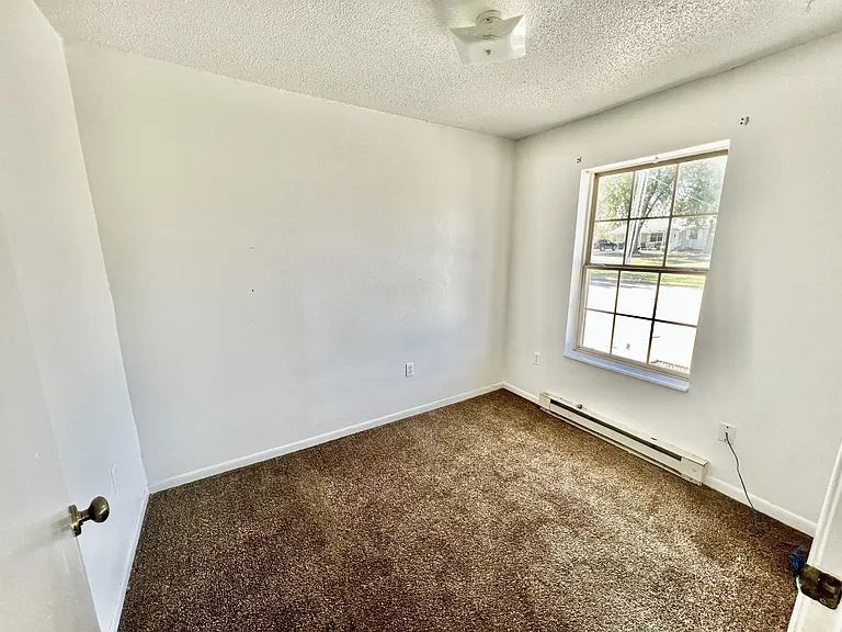 709 E Woodland St — Photo 19
