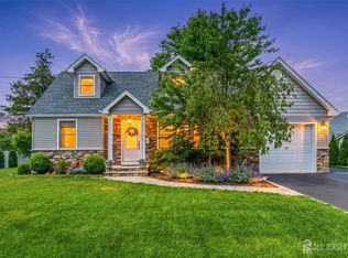 4 Douglas Rd, East Brunswick, NJ 08816