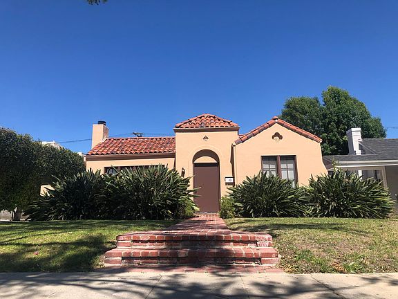 5th image of 320 S Crescent Dr