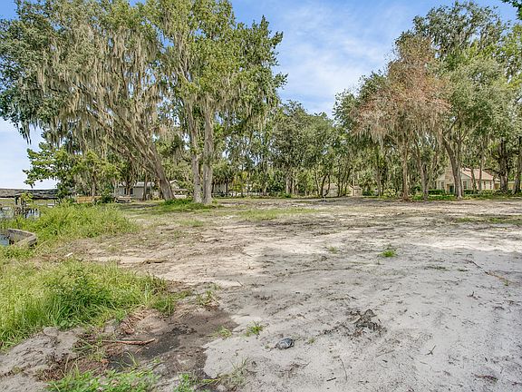 5th image of 1025 County Road 13 S
