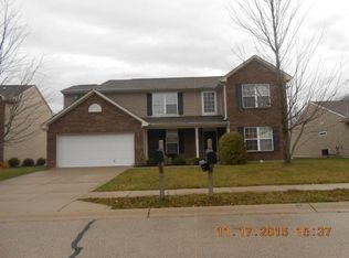 13247 Ashwood Dr, Fishers, IN 46038