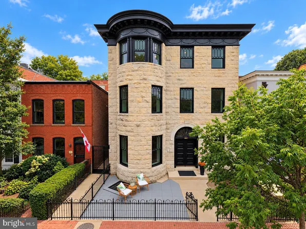 807 A St NE #301, Washington, DC 20002