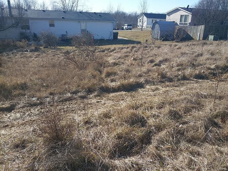 2nd image of 40 Breanna Blvd