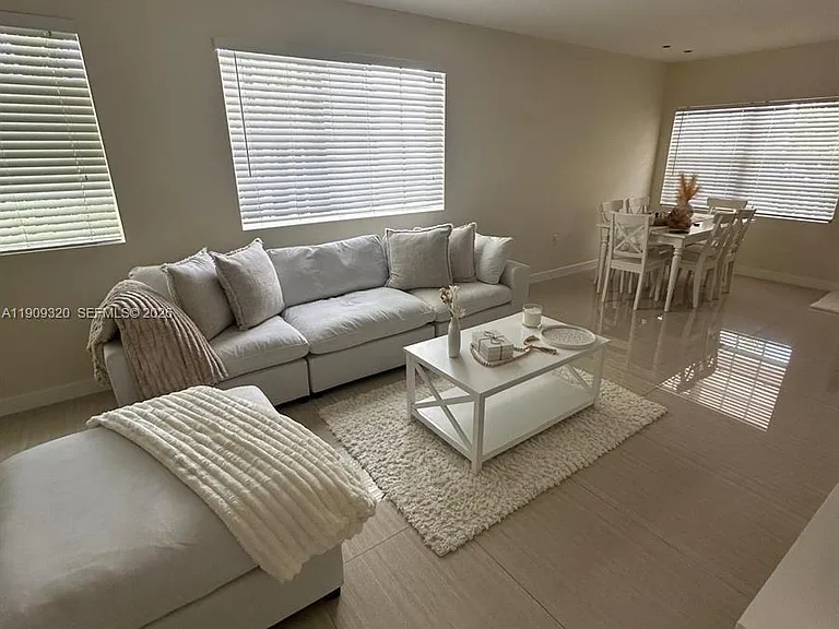 9464 Abbott Ave — Photo 3