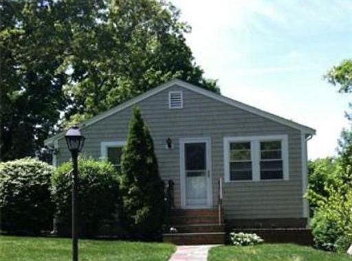 4th image of 18 Thrush Ave