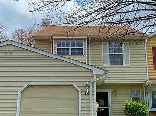 18 Hanover Ct, Bordentown, NJ 08505