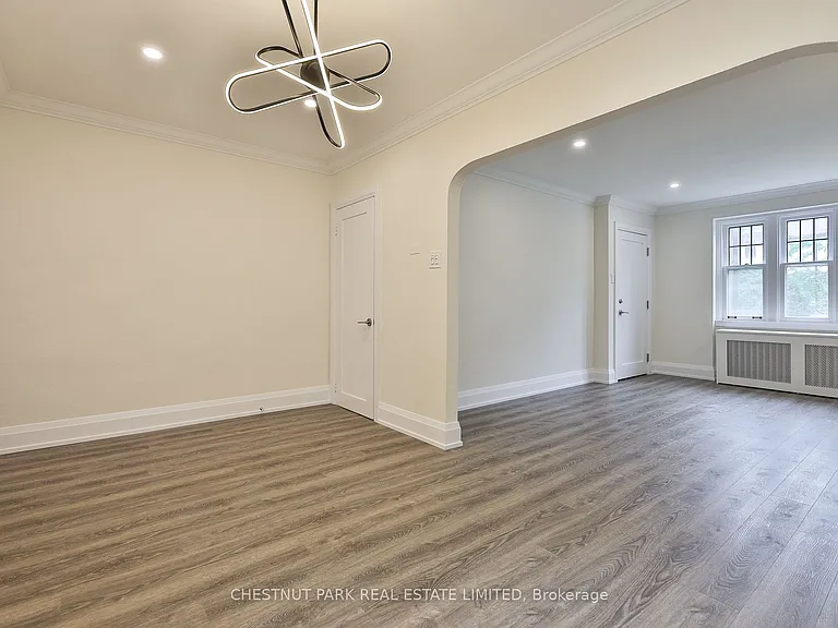 4 Oriole Cres #MAIN — Photo 9