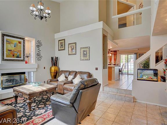 4th image of 1676 Silver Glen Ave