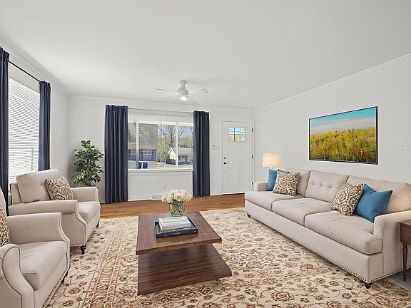 3rd image of 302 Normandy St