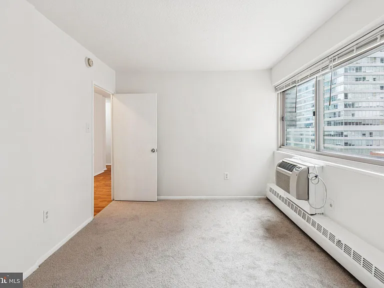2101 Chestnut St #721-R — Photo 14