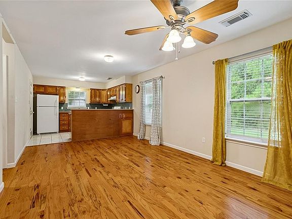 5th image of 23342 Jarrell Rd