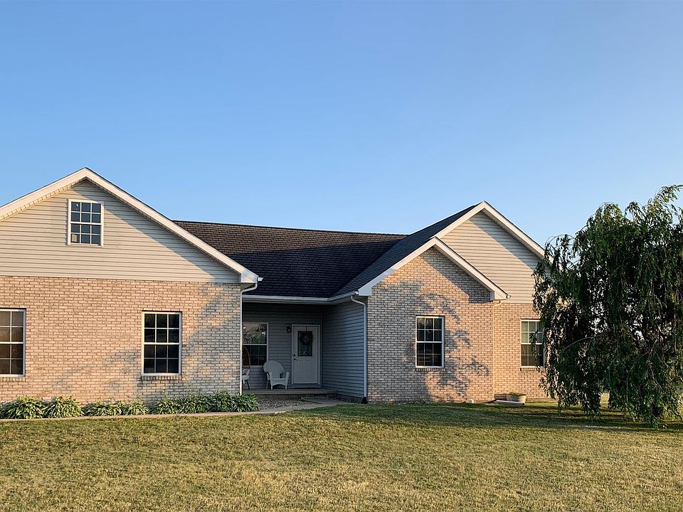1st image of 2608 W Willow Ln