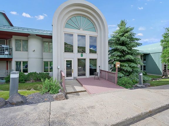 3rd image of 5100 Valley View Dr #103
