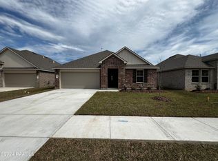 117 Romain Picard Dr, Maurice, LA 70555