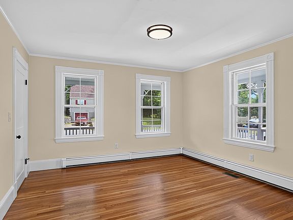 5th image of 24 Fletcher Ave