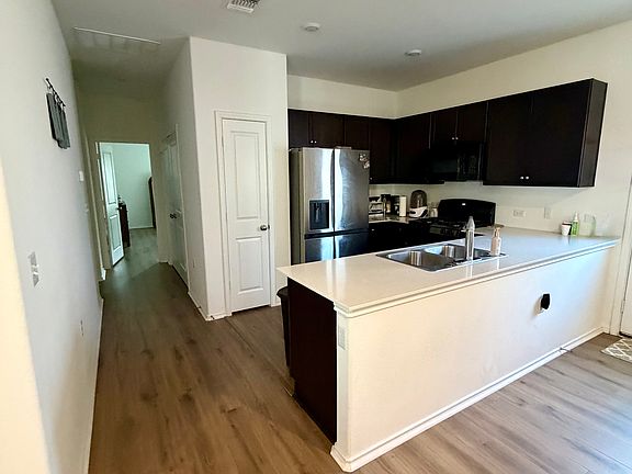 5th image of 2821 Dezmond Diamond Ct