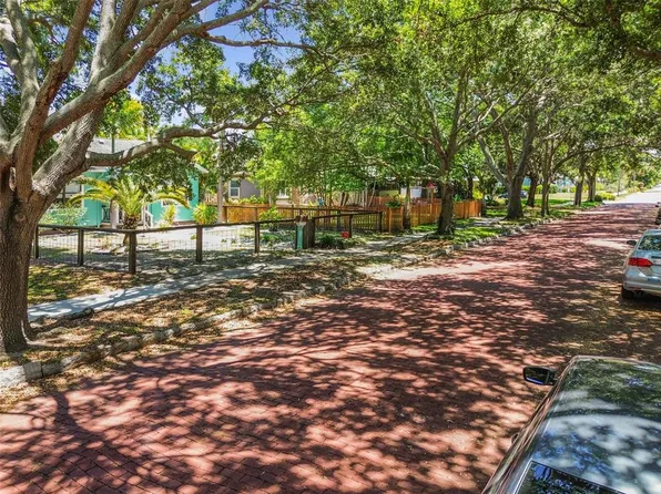 2421 7th Ave N, Saint Petersburg, FL 33713