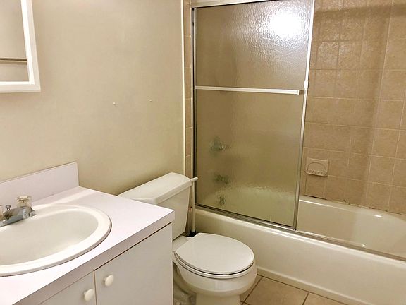 5th image of 332 Sleight Ave Floor 1