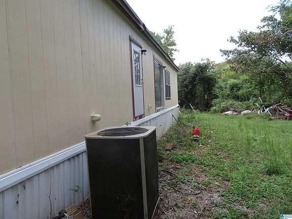 2nd image of 45 Horn Cir